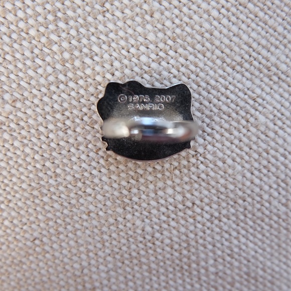 Hello Kitty ring - Picture 3 of 3